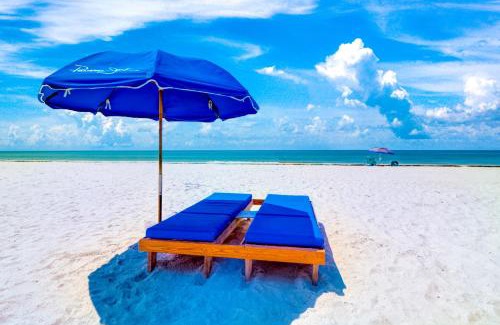 Indian Shores Apartment | Beach Palms #413