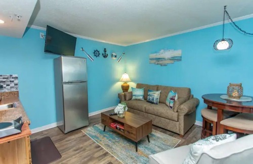 Myrtle Beach Hotel | Beach Paradise: Guest Rated 10/10 with Oceanfront Views