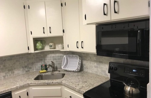 Galt Mile Condo | Idyllic Beach Retreat in Ft Lauderdale with Ocean Views