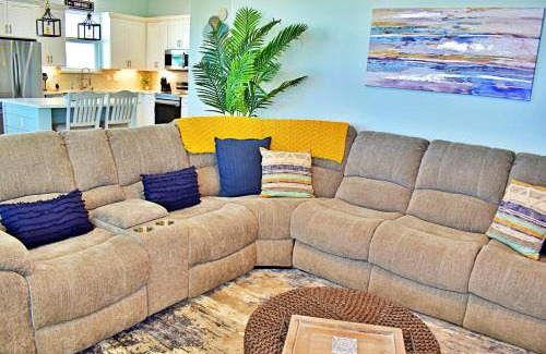 Surfside Beach House | Experience Beach Please: A 4-Star Ocean View Retreat