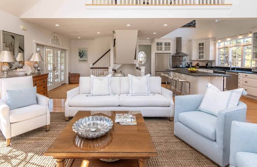 Katama House | Discover Beach Plum Meadows: Elegant Home Near South Beach