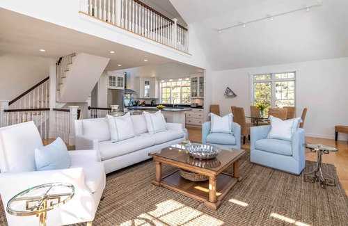 Katama House | Discover Beach Plum Meadows: Elegant Home Near South Beach