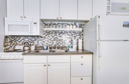 Longboat Key Villa | Beachfront Villa with Pool Access & High Guest Ratings