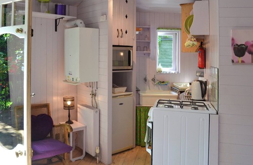Carbis Bay Cottage | Inviting 2 Bedroom Retreat in St Ives with Ocean Views