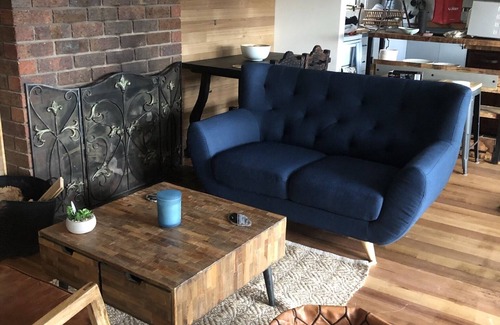 The Honeysuckles House | Seaside Escape: Beach Shack Retreat with Pet-Friendly Bungalow