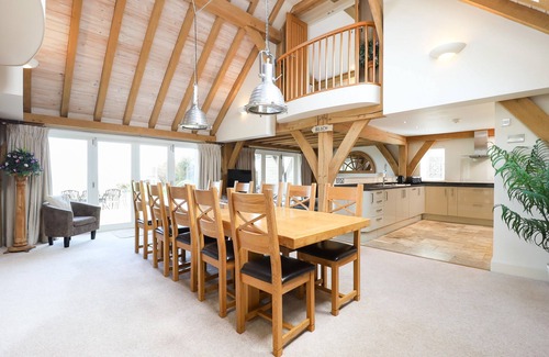 Bembridge House | Beach Side Retreat: Oceanfront Home for 8 Guests