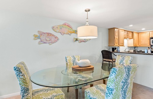 Destin House | Beachfront Bliss: Enjoy an Uncrowded Ocean View Escape