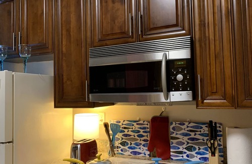 Cottage Line Condo | Cozy Beach Side Hideaway 1 Bedroom Condo with Ocean View