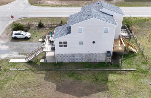 North Topsail Beach House | Discover Beach Star Villa: Family-Friendly Coastal Retreat