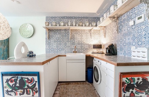 Zandvoort Apartment | Oceanfront Beach Suite Sand with Spa & Kitchen Amenities