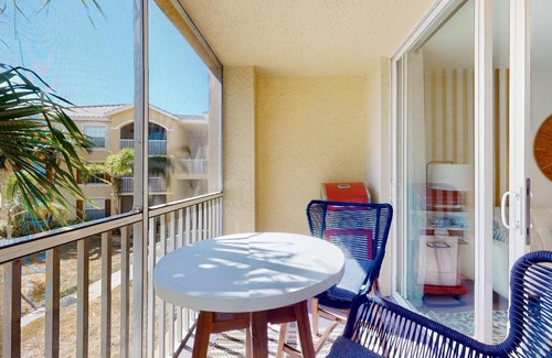 Winkler Apartment | Family-Friendly Beach Sunflower with Pool Access Awaits You