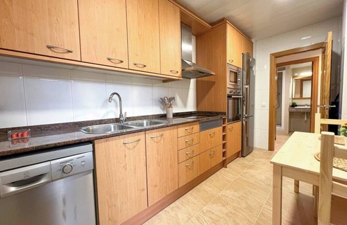 Cubelles Apartment | Beach, Swimming pool, Parking, wifi great!