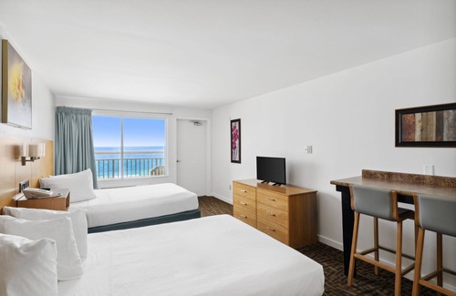 Panama City Beach Hotel | Beach Tower Beachfront Hotel: Family-Friendly Ocean Retreat