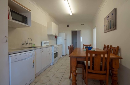 Pambula Beach Apartment | Pet-Friendly Beach Unit 2 with Ocean View & Spa Access