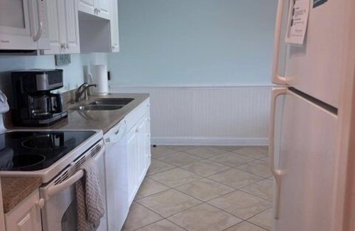 North Litchfield Beach Condo | Charming 1BR Condo in Litchfield with Oceanfront Views