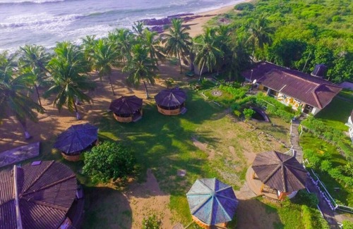 Ampenyi Ski Chalet | Affordable Beach View Accommodation for Your Next Getaway