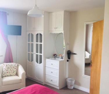 Ballydonegan Bed & Breakfast | Oceanfront Beach View Bed & Breakfast - Rated 9.7 by Guests
