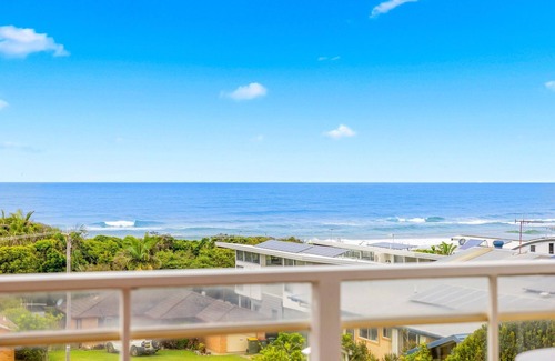 Lake Cathie Cottage | Seaside Cottage with Ocean View in Lake Cathie