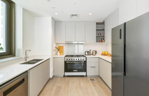 Dubai Apartment | Beach view luxury apartment