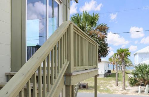 Mexico Beach House | Beach View Upper: Family-Friendly 4-Star Retreat Awaits