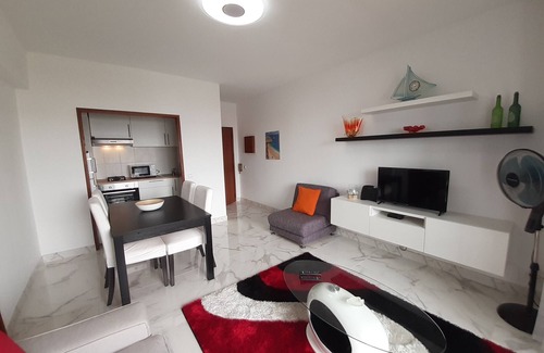 Cavacos Apartment | Oceanfront Retreat with Free WiFi and Pet-Friendly Amenities