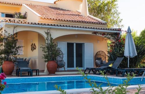 Sesmarias Villa | Idyllic Beach Villa Casa de Amanhã with Heated Pool