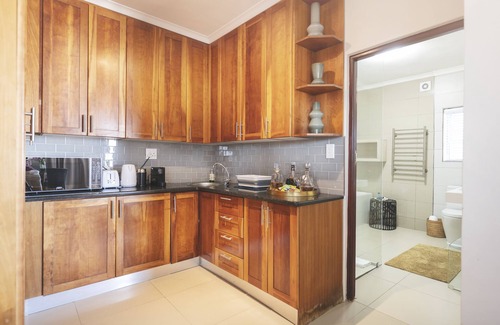 Wilderness Beach Bed & Breakfast | Indulge at Beach Villa Wilderness - 5-Star Retreat with Spa
