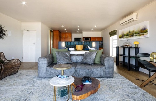 Wilderness Beach Bed & Breakfast | Indulge at Beach Villa Wilderness - 5-Star Retreat with Spa