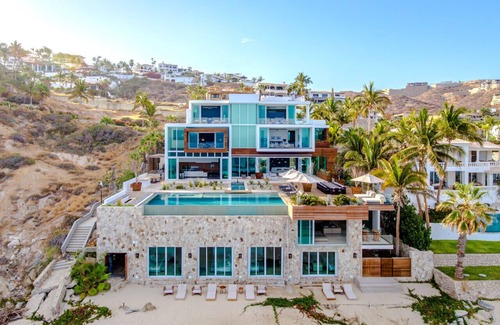 San Jose del Cabo Villa | Beach VIP Mansion Chef, Bartender, Maid included