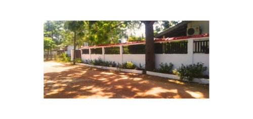 Nilaveli Hotel | Relax at Beach Walk Villa: Pet & Child Friendly Retreat