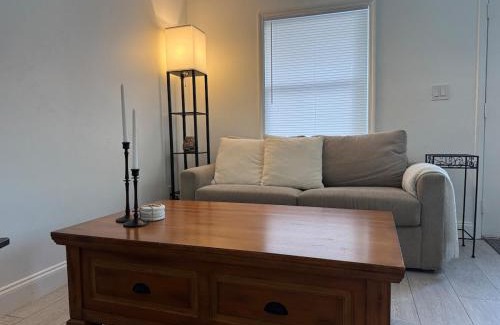 Bayou Oaks Apartment | Beach, Work & Relax I Sarasota Gem I Monthly Disc
