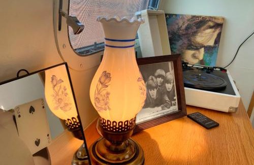 Aewol Apartment | Relax at BeachBoys - Retro Caravan Airstream with Ocean Views
