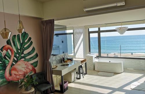 Magong Bed & Breakfast | Beachcastle & Sea View Villa: Family-Friendly Oceanfront Escape