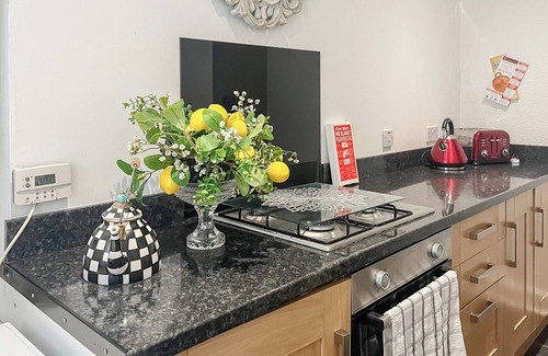Girvan Cottage | Beachcomber Apartment