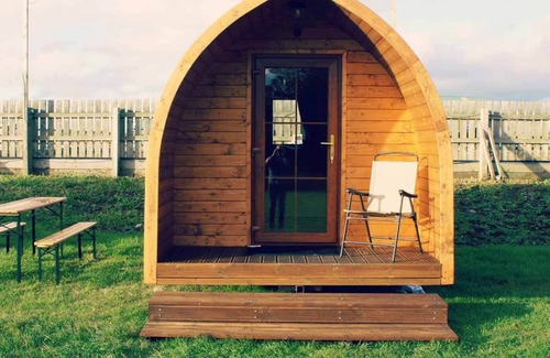Birchington RV Rental | Pet-Friendly Beachcomber Glamping with Breakfast Included