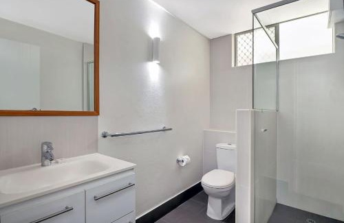 Kings Beach Apartment | Family-Friendly Beachcomber Unit 4 Near Dingle Ave