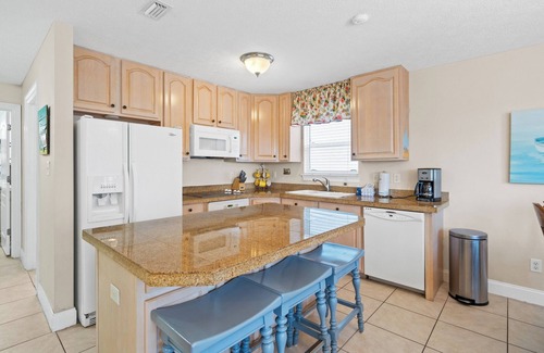 Gulf Lagoon Beach Condo | Discover Beaches and Dreams: Pet-Friendly Getaway Awaits