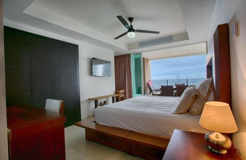South Hotel Zone House | Beachfront 1BR | 5 Pools + Gym + Balcony Views
