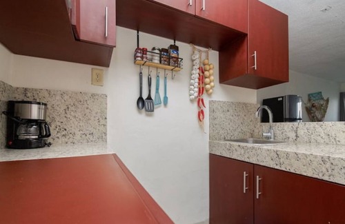 Alfredo V. Bonfil Apartment | Beachfront 1BR Apartment Near Hotel Zone & Isla Mujeres Ferry