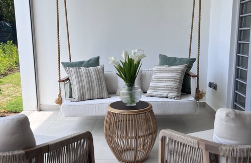 Grand Gaube Apartment | Beachfront 2-Bedroom Retreat with Pool and Spa in Grand Gaube