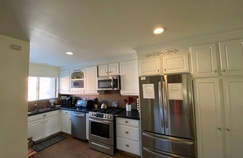 Downtown Condo | Beachfront 3 BDR Retreat in Downtown Pismo Beach