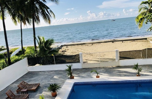 Nadi House | Beachfront 3 Bedroom Fully Furnished House with A Private Pool