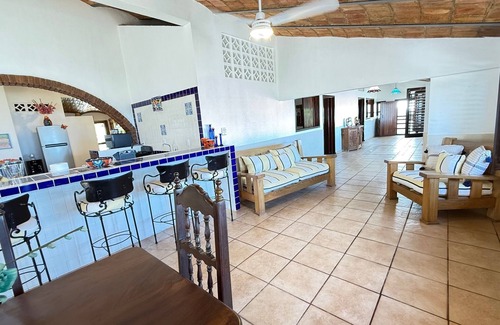 Los Ayala House | BEACHFRONT 3 BR home on Los Ayala Beach