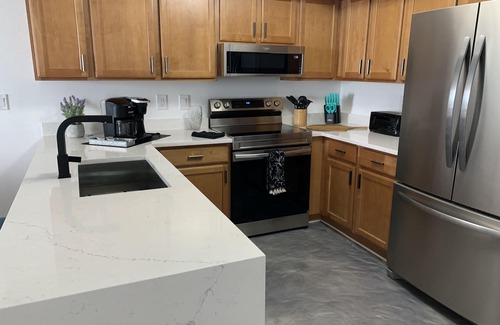 Madeira Beach Condo | Top Floor Gulf View 3 Bed/3 Bath with Pool & Spa Access