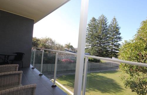 Lake Cathie Apartment | Oceanfront Family Retreat at Bundella Ave - 4 Unit