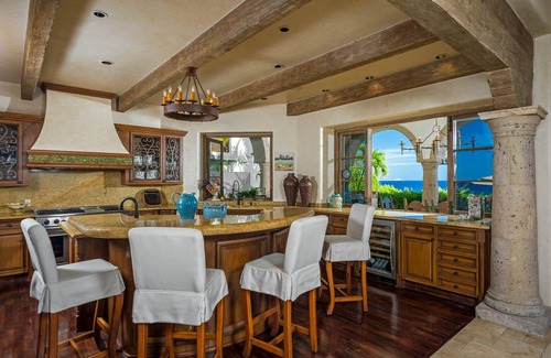 San Jose del Cabo Villa | Beachfront Villa Gloriosa: Heated Pool & Wine Cellar