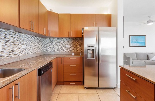 Guayabo Condo | Inviting Beachfront Unit with Spectacular Ocean Views