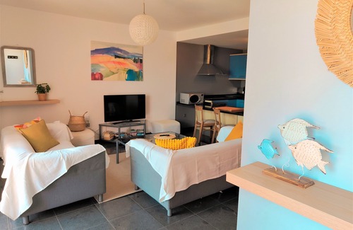 El Cotillo Apartment | Beachfront Bliss with Spectacular Ocean Views & Pool Access