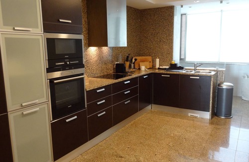Canidelo Apartment | Beachfront 3-Bedroom Apartment with Oceanview & Spa