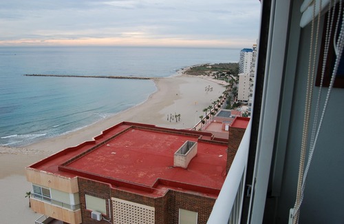 Coveta Fuma Apartment | Oceanfront Beachfront Apartment with Pool & Spa Access